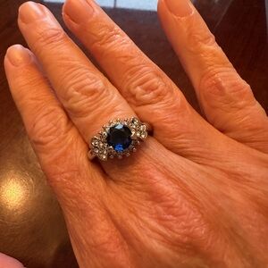 Elegant Blue Sapphire and Silver Women's Vintage Look Ring